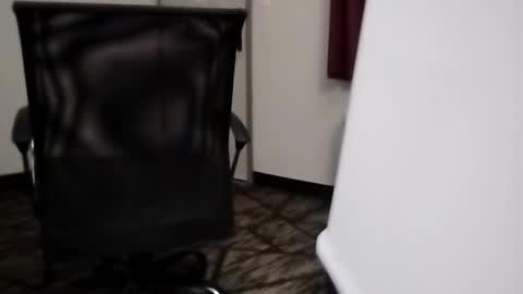 ihktqjtwzczh online show from April 19, 2026, 7:51 am