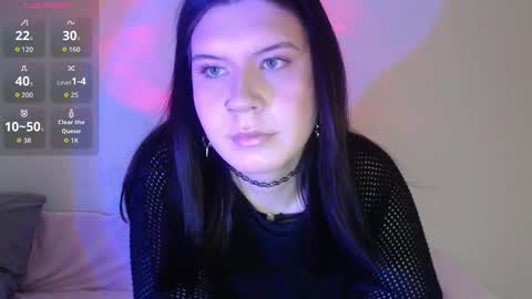 Vella online show from October 17, 2025, 9:34 am