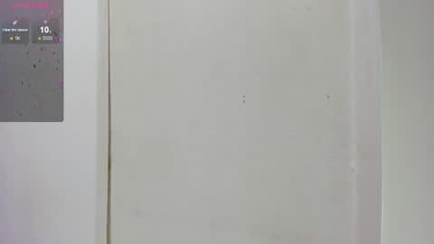 Isabella online show from November 18, 2025, 7:51 pm