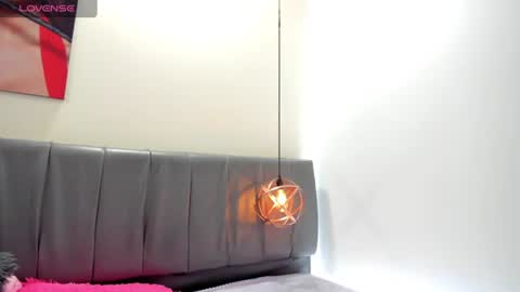 Snapshot of iisabella_noa chatting on July 8, 2026, 12:42 pm Isabella online show from July 8, 2026, 12:42 pm