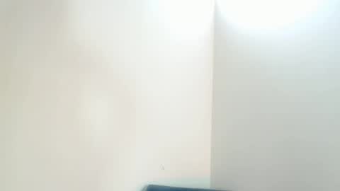  Livana  online show from January 22, 2025, 9:32 pm