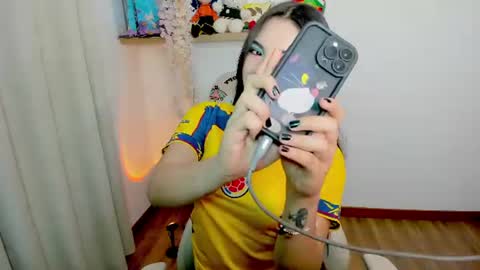 Snapshot of iki_mei chatting on June 18, 2026, 12:22 am Maria online show from June 18, 2026, 12:22 am