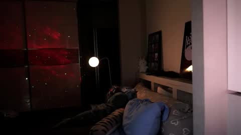 ileanacampbel online show from September 30, 2025, 4:39 am