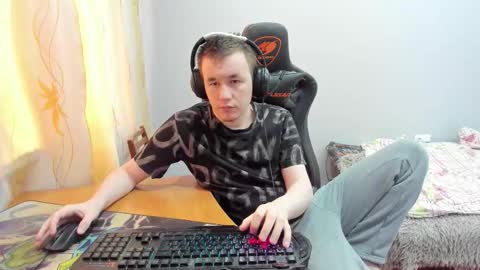 Snapshot of iliaskrislove chatting on November 5, 2025, 8:47 am iliaskris online show from November 5, 2025, 8:47 am