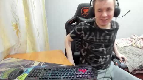 iliaskris online show from November 6, 2025, 1:12 pm