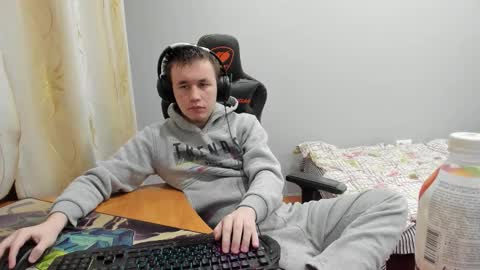 iliaskris online show from November 30, 2025, 1:31 am