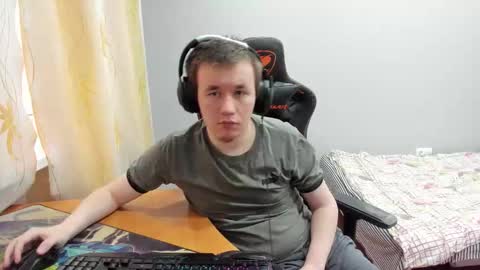 iliaskris online show from December 3, 2025, 6:10 am