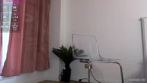 Snapshot of ilikeithaard chatting on October 23, 2025, 6:45 am Emma online show from October 23, 2025, 6:45 am