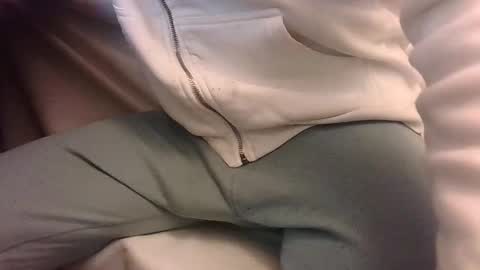 illubricat online show from January 7, 2025, 6:48 am