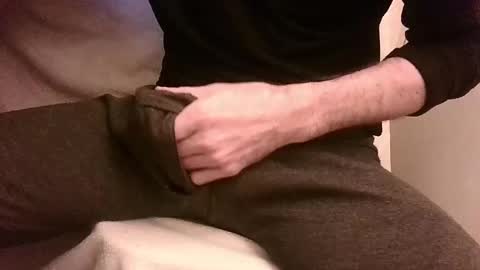 illubricat online show from March 12, 2025, 6:29 am