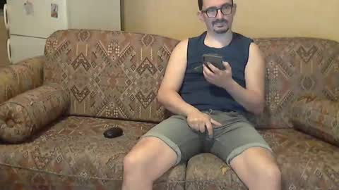 ilovecuteguy79 online show from April 20, 2026, 4:48 am