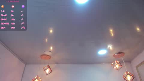 Ange online show from November 16, 2025, 1:49 pm