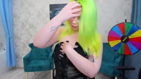 Roxy online show from February 16, 2025, 11:37 pm