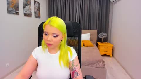 Roxy online show from March 10, 2025, 7:50 pm