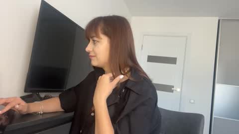 Alisa online show from September 17, 2025, 7:43 am