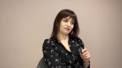 Alisa online show from November 6, 2025, 8:15 am