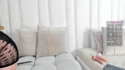 im_anniza online show from October 24, 2025, 1:29 pm