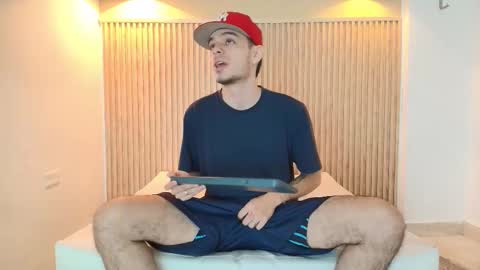 Snapshot of im_bull chatting on January 6, 2026, 1:26 pm BULL online show from January 6, 2026, 1:26 pm