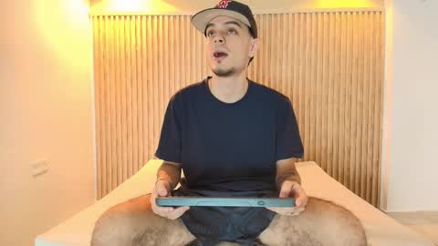 Snapshot of im_bull chatting on January 15, 2026, 1:05 pm BULL online show from January 15, 2026, 1:05 pm