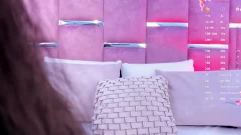 Caro   online show from December 4, 2024, 1:42 pm