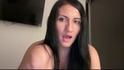 instagram  online show from September 28, 2025, 4:29 am