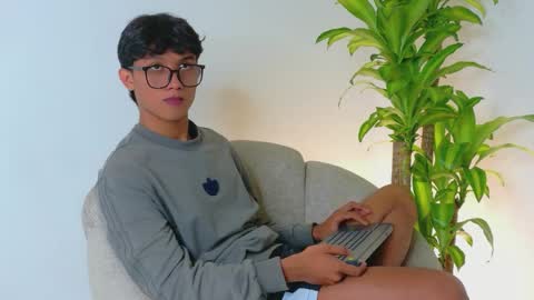 Erick online show from May 13, 2026, 2:20 am
