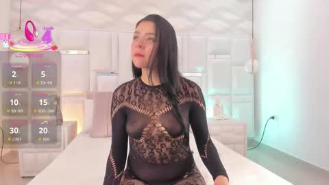 helem  online show from October 11, 2025, 1:31 pm