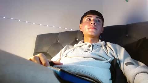 im_juanda online show from February 5, 2025, 1:04 am