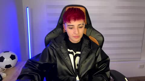 Laia online show from December 28, 2024, 5:23 am