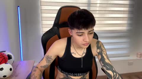 Laia online show from January 7, 2025, 10:08 pm