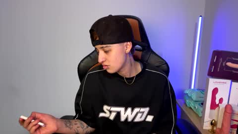 Laia online show from March 8, 2025, 12:44 am