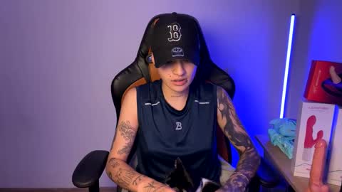 Laia online show from March 11, 2025, 9:02 am