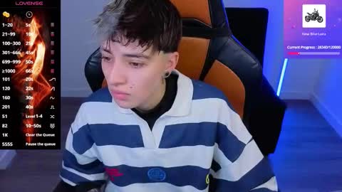 Laia online show from October 14, 2025, 10:32 pm