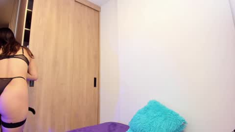 Snapshot of im_lunita chatting on December 3, 2024, 1:08 am Luna online show from December 3, 2024, 1:08 am