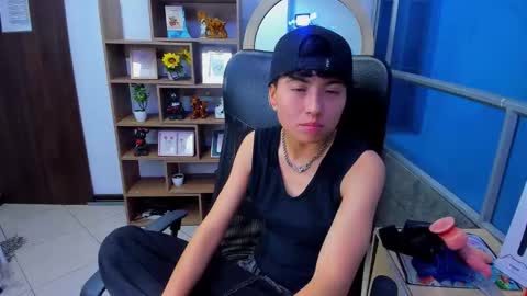 mathias online show from November 30, 2025, 12:53 pm