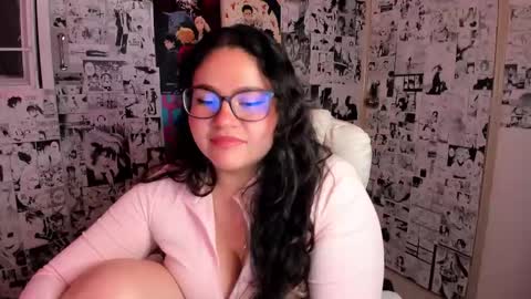 mei mei uwu online show from March 7, 2026, 5:26 am