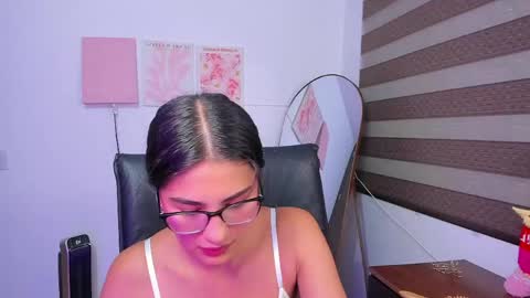 Snapshot of im_miia chatting on May 16, 2026, 2:52 am Mia online show from May 16, 2026, 2:52 am