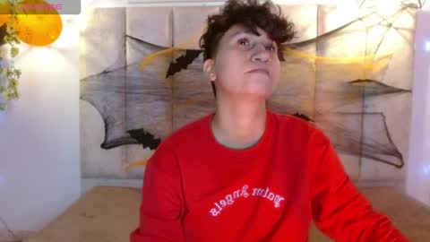 milan online show from October 19, 2025, 3:40 am