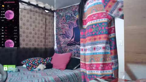 Cutie pie online show from December 3, 2024, 3:44 pm
