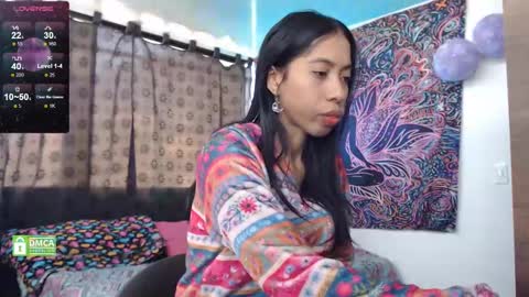 Cutie pie online show from December 6, 2024, 3:33 pm