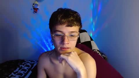 Oliver P online show from March 4, 2025, 7:11 pm