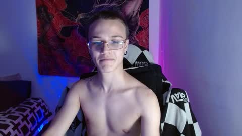 Oliver P online show from October 24, 2025, 11:56 pm