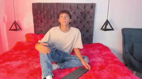 Snapshot of im_ralff chatting on December 20, 2025, 7:54 pm RALF online show from December 20, 2025, 7:54 pm