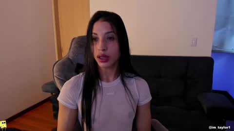 TAYLOR  online show from January 19, 2025, 11:00 pm