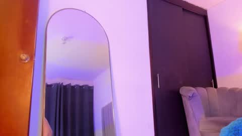 Snapshot of im_thomass chatting on January 12, 2026, 11:59 am thomas online show from January 12, 2026, 11:59 am