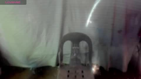 ella may online show from October 3, 2025, 6:32 am