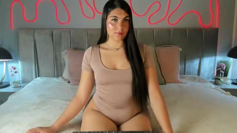 Snapshot of im_valskin chatting on May 28, 2026, 11:51 am Val online show from May 28, 2026, 11:51 am