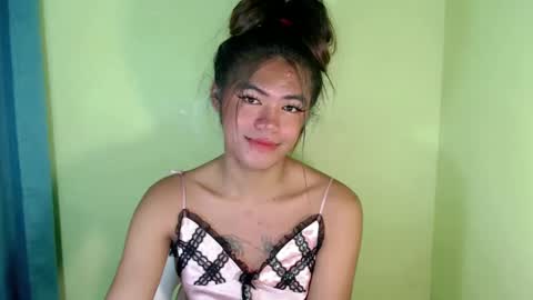 im_yourfairyannaxx online show from February 6, 2025, 2:04 pm