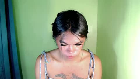 im_yourfairyannaxx online show from March 11, 2025, 2:29 pm