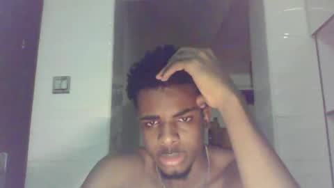 imaking01 online show from September 14, 2025, 10:53 pm